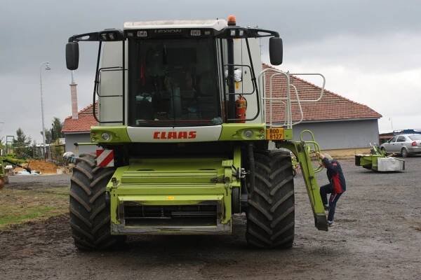 Farma se proměnila v bramborový ráj. Lidé ochutnávali třeba tatarák z brambor