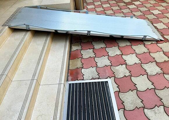 Choosing the Right Portable Ramp for Stairs