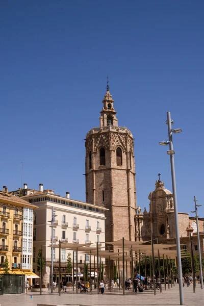 Hola València! Slunce, historie i moderna, široké pláže a pomeranče - Říká kdo?