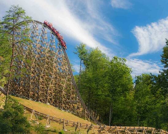 Dollywood Captures Lightning in a Coaster With Lightning Rod