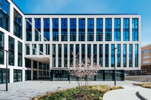 Praha 2, Churchill | Scott.Weber Workspace