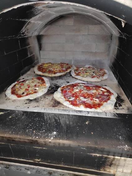 Pec na pizzu