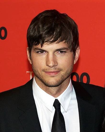 819px-Ashton_Kutcher_by_David_Shankbone