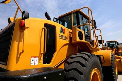 The first side-dump wheel loaders were delivered to Anneng Group - News - China Chenggong Heavy Industry Co.,Ltd