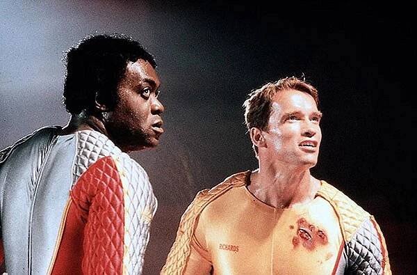 Běžící muž - Z filmu - Yaphet Kotto, Arnold Schwarzenegger