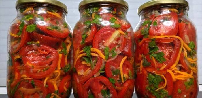 Velmi povedený a jednoduchý recept na korejské rajčata na zimu. Skvělá rajčatová předkrm, od které se nelze odtrhnout, je to pochoutka