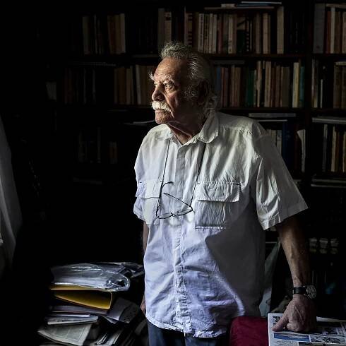 Manolis Glezos Dies at 97; Tore Down Nazi Flag Over Athens