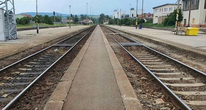 Nádraží v Kyjově a nástupiště u 5. koleje