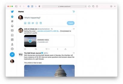 Screenshot of twitter.com in Safari with a custom style sheet applied that hides the sidebar and the DM widget in the bottom right.