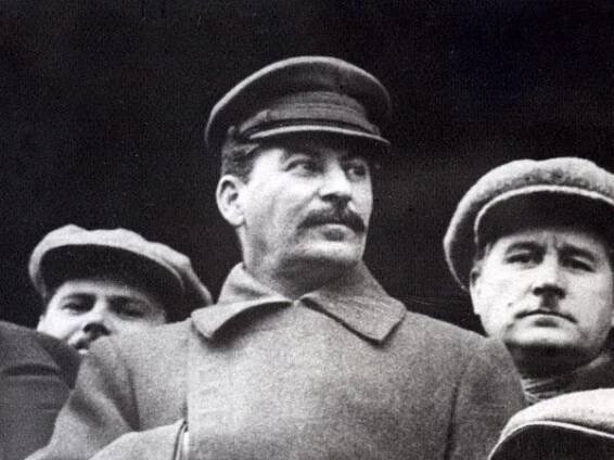 Josif Stalin | Životopis a vláda diktátora
