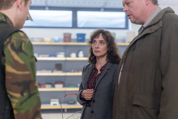 Maja Schöne - Helgoland 513 - Ein deutscher Held - Z filmu