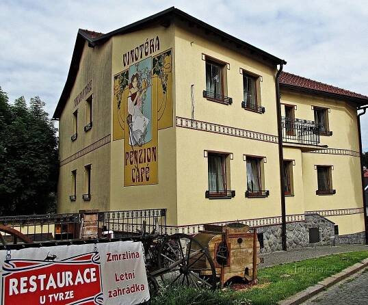 Penzion U Tvrze - Hlinsko - Dům, budova
