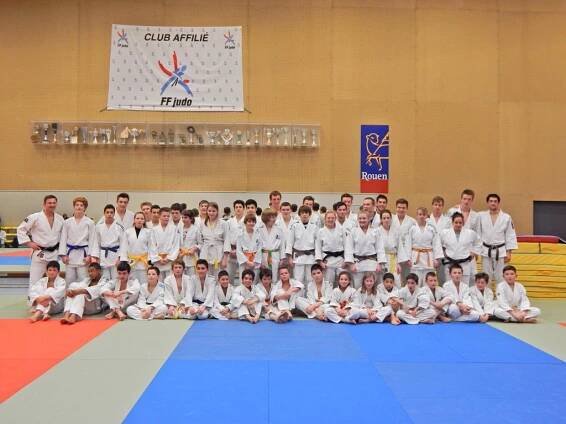 Výměnný pobyt v Rouenu 2. – 9. 4. 2015 - Judo club Baník Ostrava, z.s.