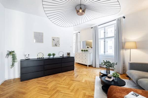 PRODÁNO – Luxusní atypický byt 2kk, 75m2, Vršovice, Praha 10 - Next Reality Exclusive
