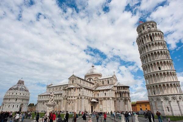 One Time, They Closed the Leaning Tower of Pisa Because It Leaned Too Much