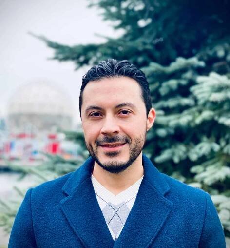 Carlos Domínguez, MA, RCC