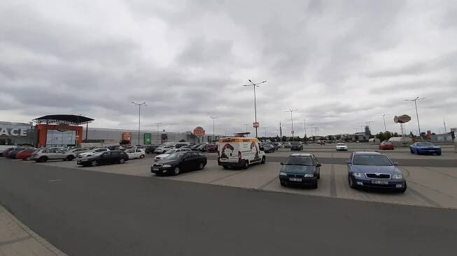 Zdjęcia • Parkoviště Globus (Parking) • Mapy.com