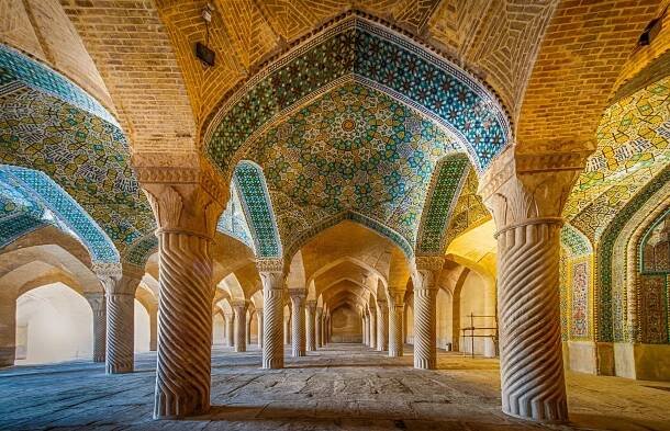 Shiraz – 2001 Travel & Tour Agency