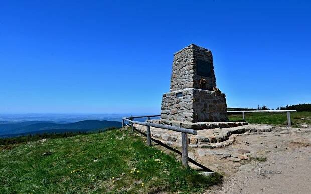 Krkonoše: Mohyla Hanče a Vrbaty