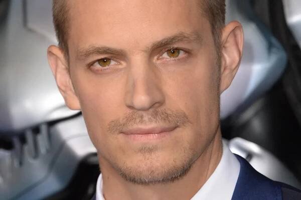 34 Facts About Joel Kinnaman