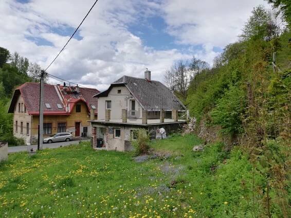 Prodej RD se zahradou a garáží, Železný Brod - MILFAJT REALITY 
