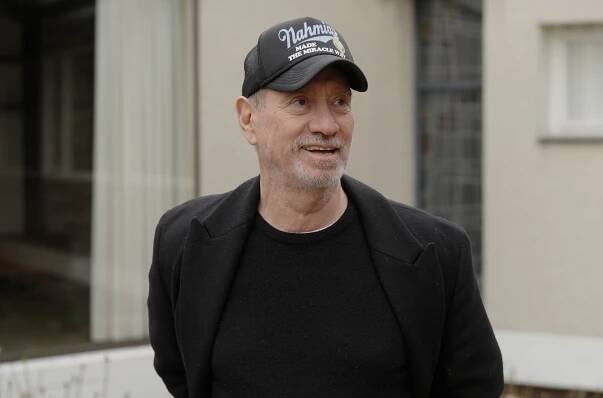 Dokumentarfilm "Meister der Apokalypse - Roland Emmerich" / Einblicke in Arbeit und Privatleben des...
