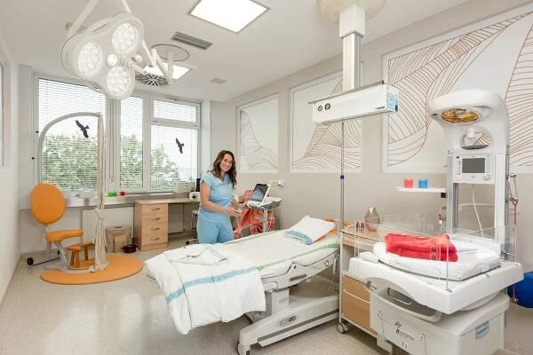 Porodnická a gynekologická klinika Fakultní nemocnice Hradec Králové | Fakultní nemocnice Hradec Králové