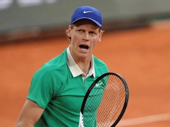 Sinner nepovolil set ani Djokovičovi. Proti Alcarazovi zaútočí na třetí grandslam v řadě