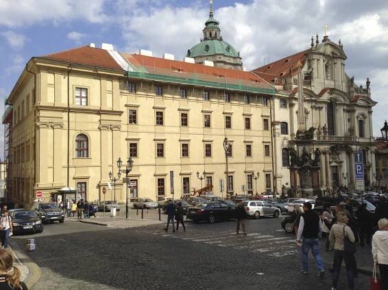 Profesní dům (Malá Strana)