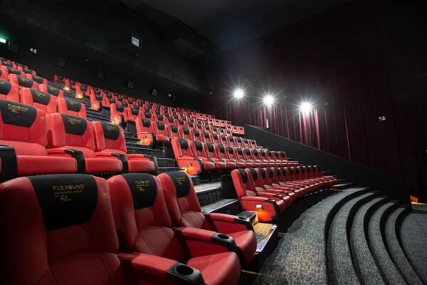 TGV Multiplex Cinema, Toppen Shopping Center – ChekSern Young