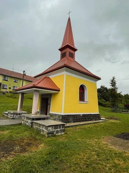 Kaple Panny Marie Radotín - realizace Pělucha Střechy