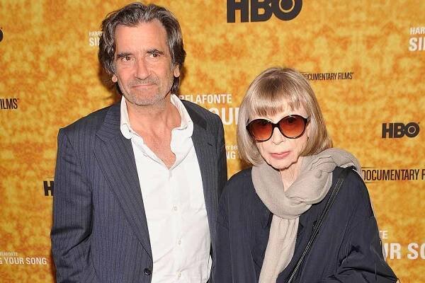 Griffin Dunne Mourns the Death of His Aunt Joan Didion, Remembers 'Her Self-Respect, Certain Toughness'
