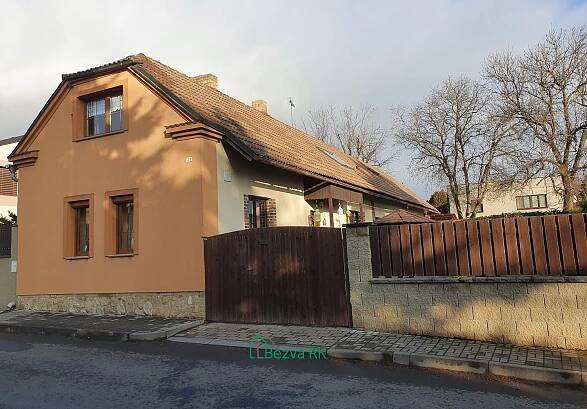Prodej domů, Dobříč | Mapio.cz