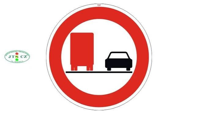 Dopravní Značka B22a Zákaz předjíždění pro nákladní automobily