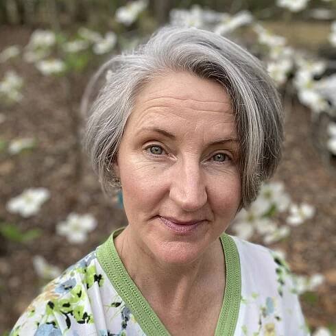 Headshot 2023 spring