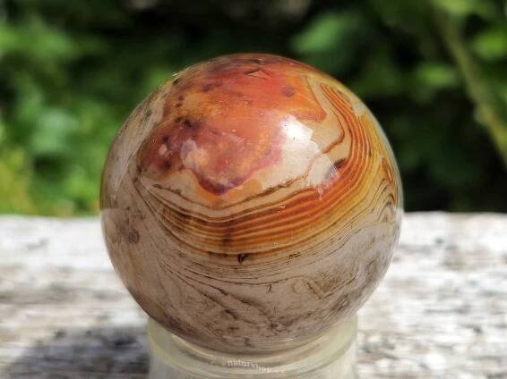 Achát sardonyx koule Ø 39mm (84g)