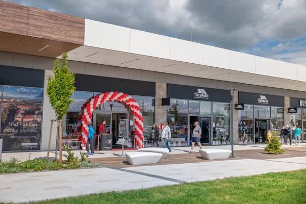 Outlet Arena Moravia - Víkendové nákupy v Outlet Arena Moravia
