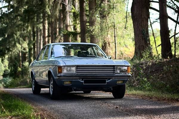 Ford Granada MK1 2.6L V6 Cologne 1974 / 21500 € – Voitures d'occasion à Nantiat et service de CARTE GRISE