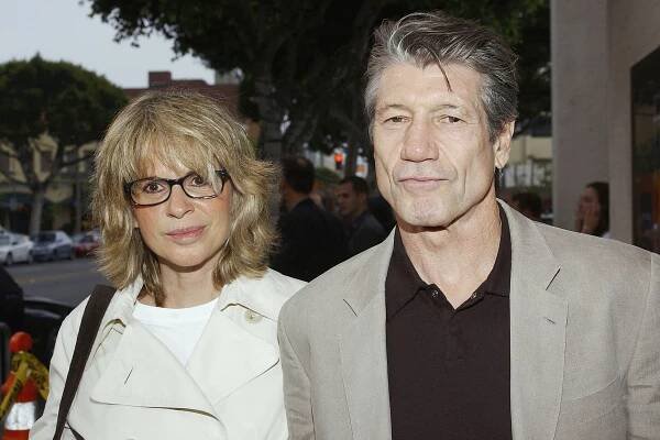 Fred Ward, Star of ‘The Right Stuff’ and ‘Henry and June,’ Dies at 79