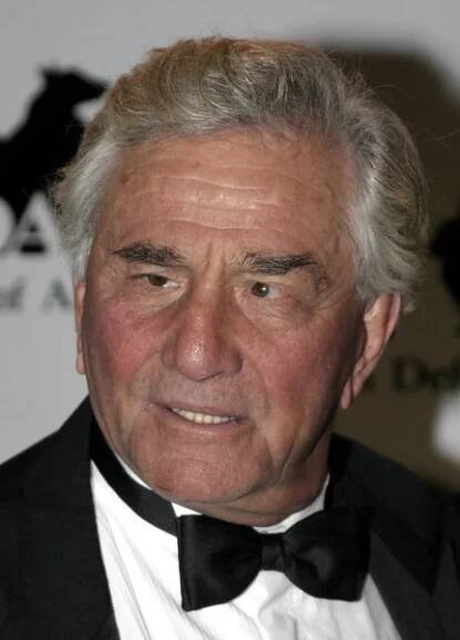 30. října 2004 - Los Angeles, Kalifornie - Peter Falk. Na obranu zvířat hostí 2. výroční ocenění Guardian Paramount Studios v Los Angeles. — Stock obrázek