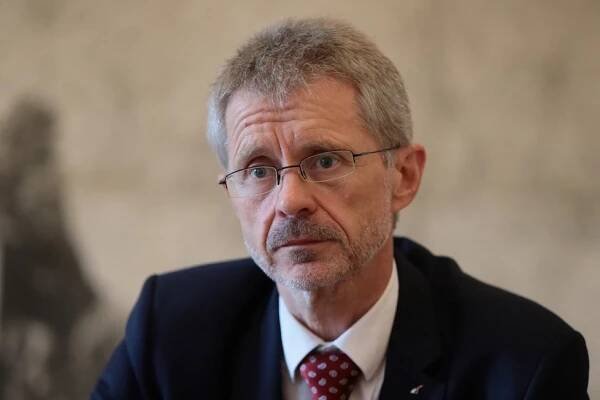 Nepromyšlená změna ústavy: Podle Vystrčila se zavedení přímé volby prezidenta nepovedlo
