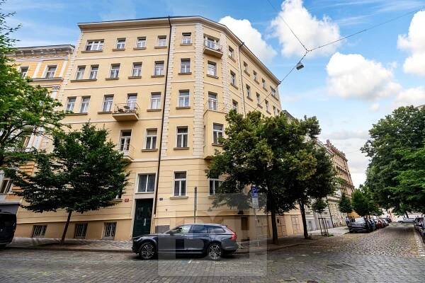 Prodej jednotky 95 m2 - Královské Vinohrady