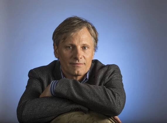 Caption: Award-winning Hollywood actor Viggo Mortensen in a Los Angeles Times photoshoot. Wallpaper