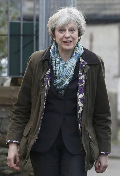 Britská premiérka otevřeně o soukromí: S manželem se doma hádáme o ovladač