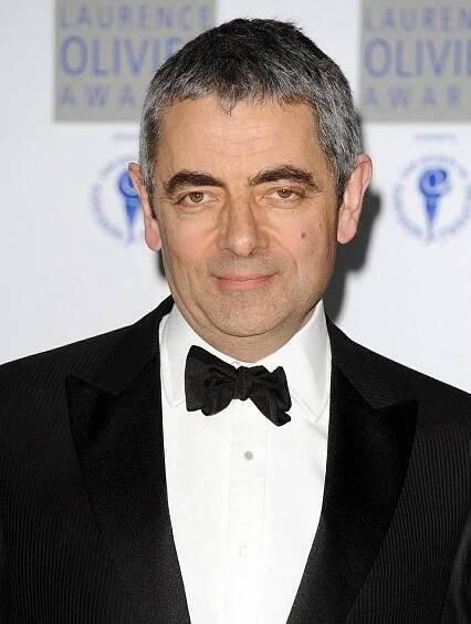 Představitel Mr. Beana Rowan Atkinson měl drsnou autonehodu, skončil v nemocnici