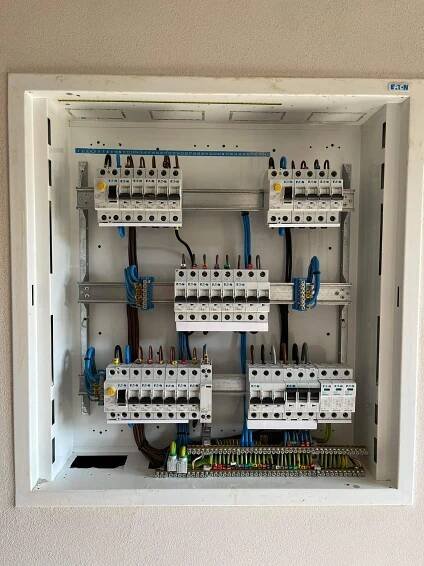 Elektrosystem E.S.J. foto 1