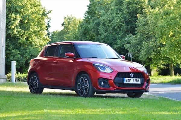 TEST: Suzuki Swift Sport Hybrid (2021) | MOTORVIZE.cz