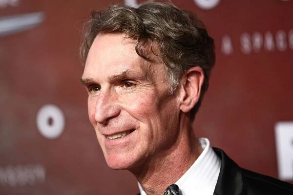 Watch Bill Nye and Andy Samberg Judge Invention Ideas at SXSW