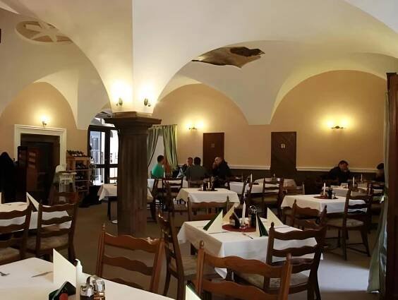 Restaurace