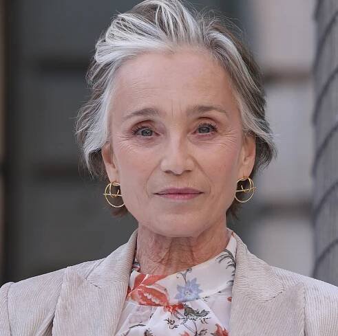 Why Kristin Scott Thomas’s ‘halo method’ is the best way for brunettes to go grey